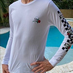 Long sleeve with skull and roses logo